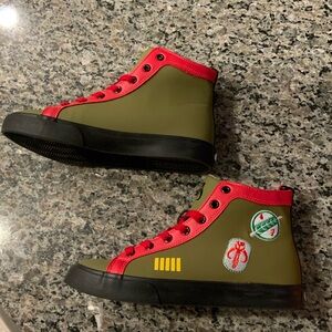 Star Wars Bobafett High top sneakers nwot green yellow red bounty hunter size 8